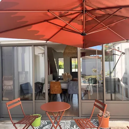 Villa Conviviale A 8 Min De La Pour 10 Personnes